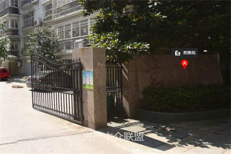 房主急售靠近学校套三双卫85万